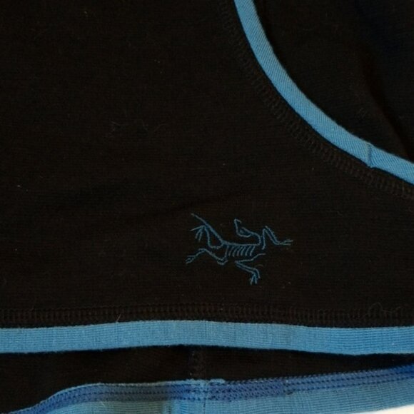 Arcteryx black hoodie wool sweater - Picture 2 of 5